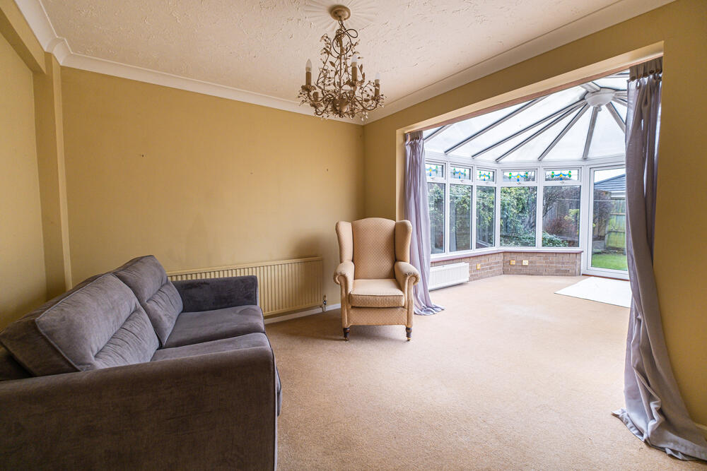 1 Pear Tree Avenue, Wingerworth, Chesterfield S42 6QB