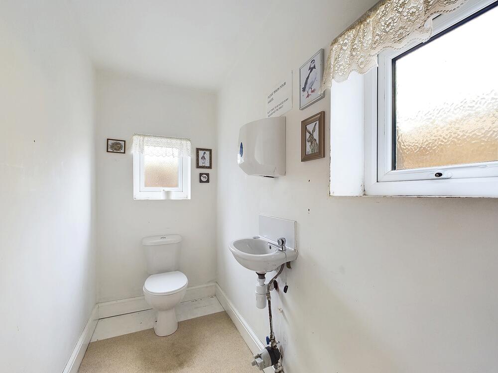 10 High Street, Clay Cross, Chesterfield, Derbyshire S45 9DY