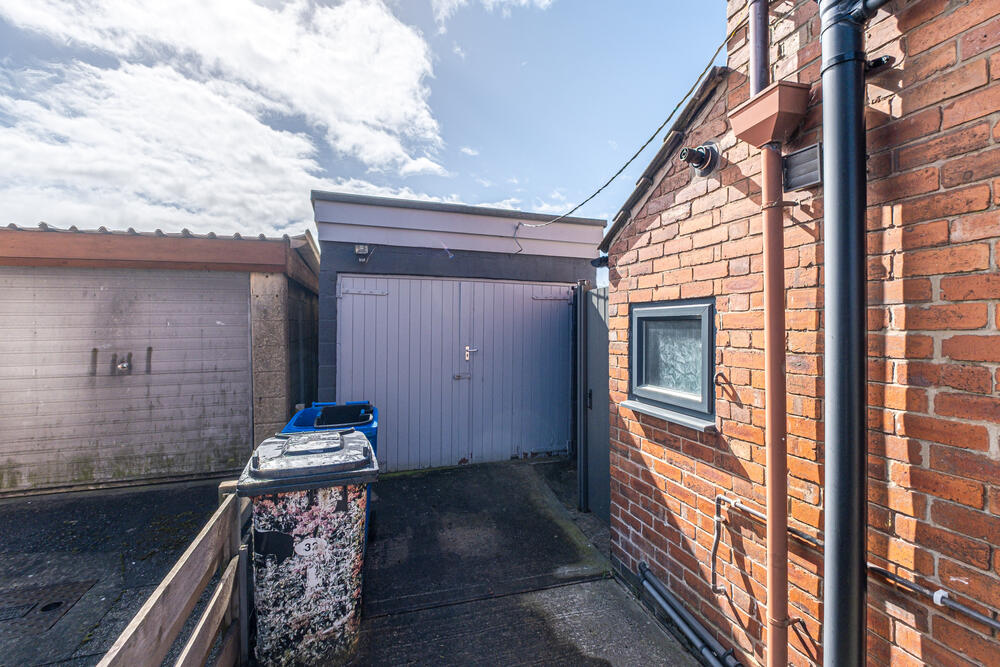 32 Barry Road, Brimington, Chesterfield Property Image 17