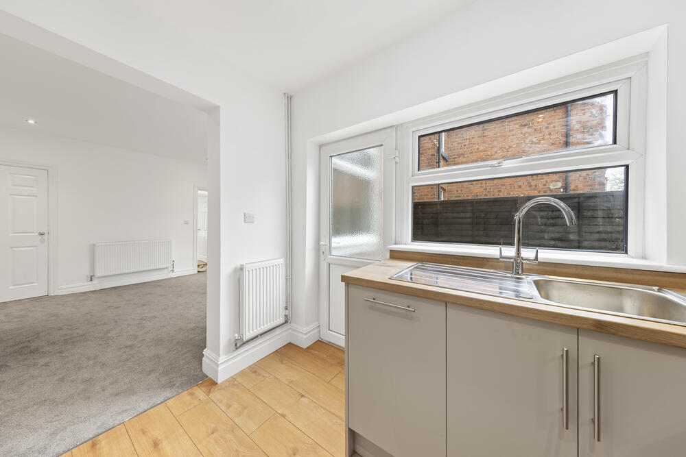 40 Compton Street, Chesterfield Property Image 3