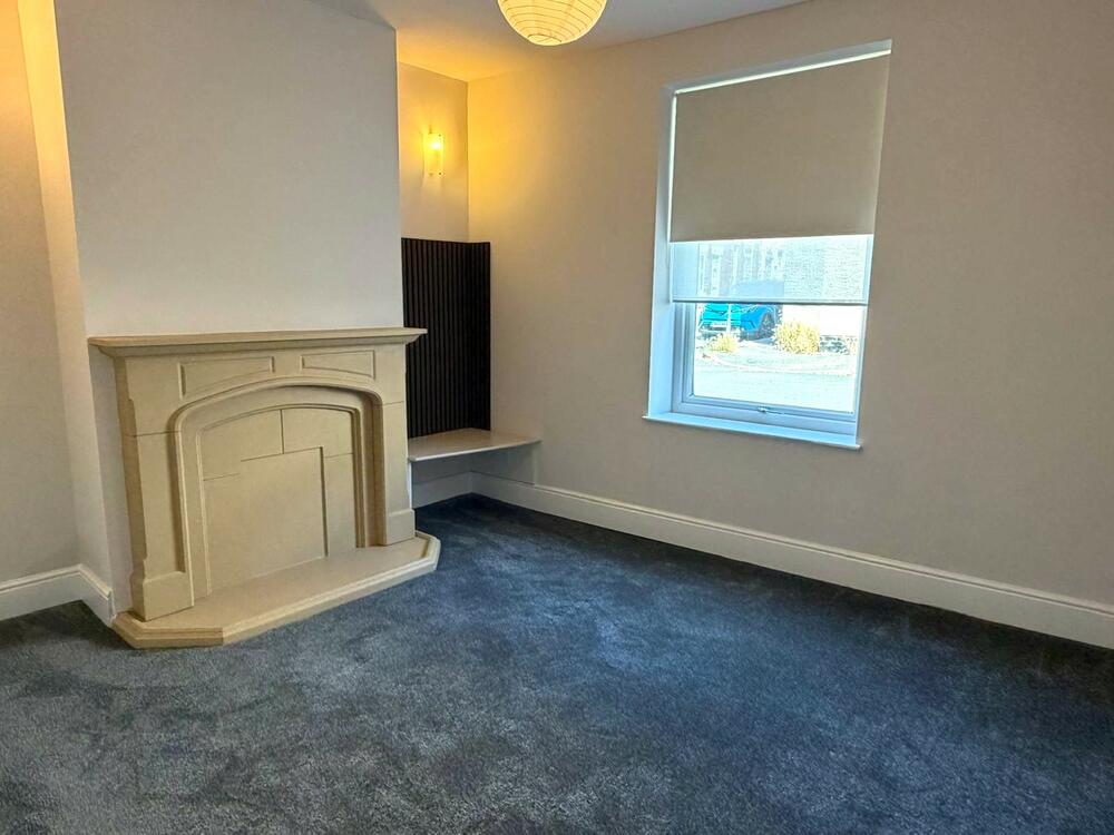 23 Cross London Street, New Whittington, Chesterfield Property Image 2