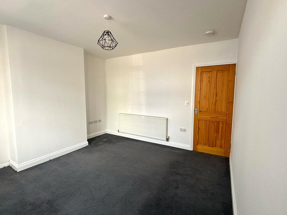 426 Chatsworth Road, Chesterfield Property Image 2