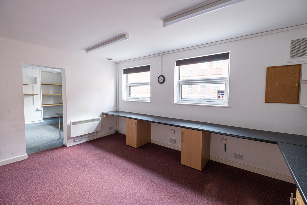 4-6 Soresby Street, Chesterfield Property Image 4
