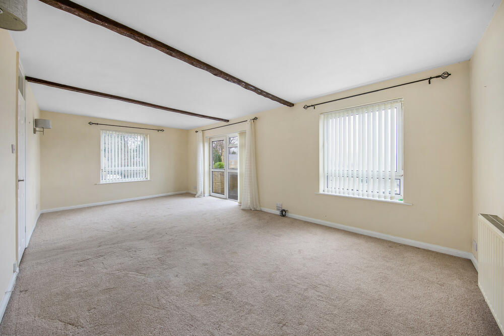 11 St. Lukes Court, Stand Road, Chesterfield Property Image 3