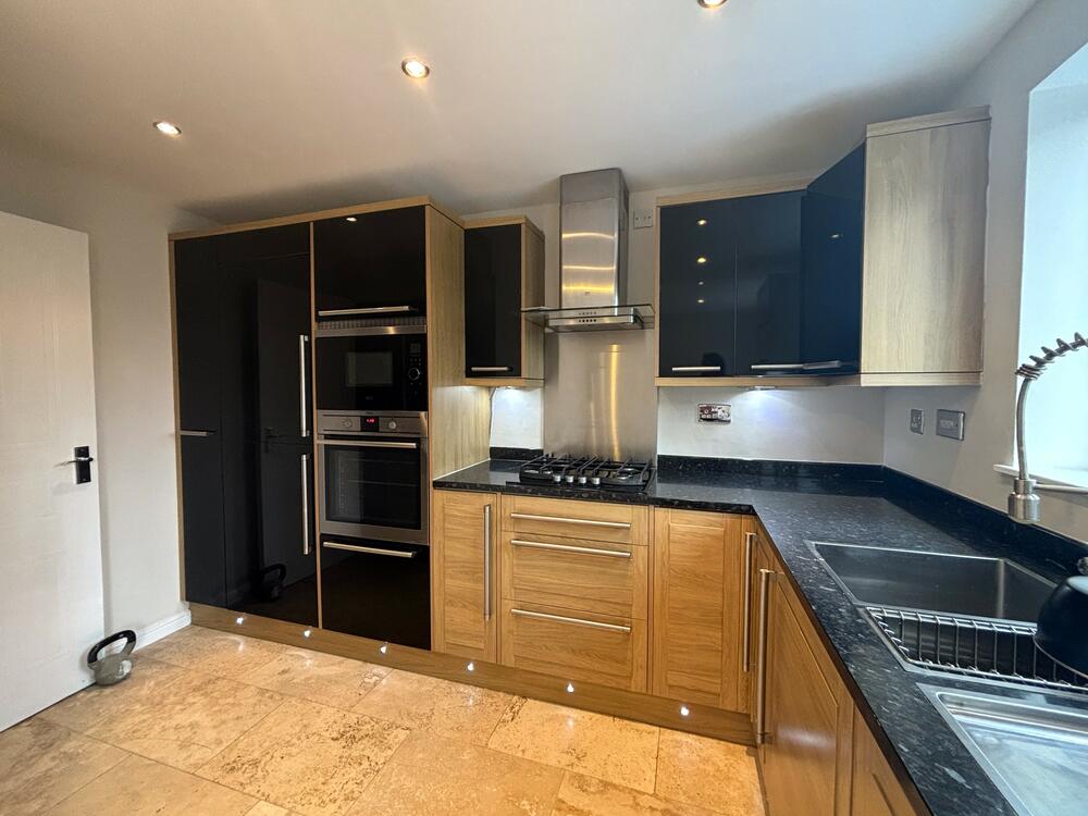8 Foyers Way, Chesterfield Property Image 2