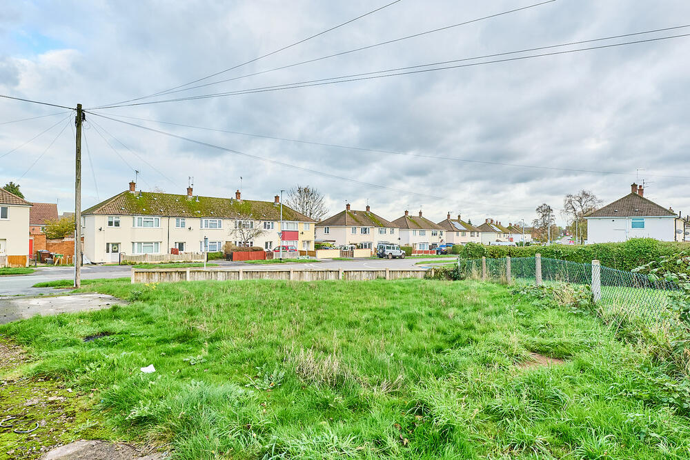 12 Douglas Road, Caton Fields, Stafford, Staffordshire ST16 3NR