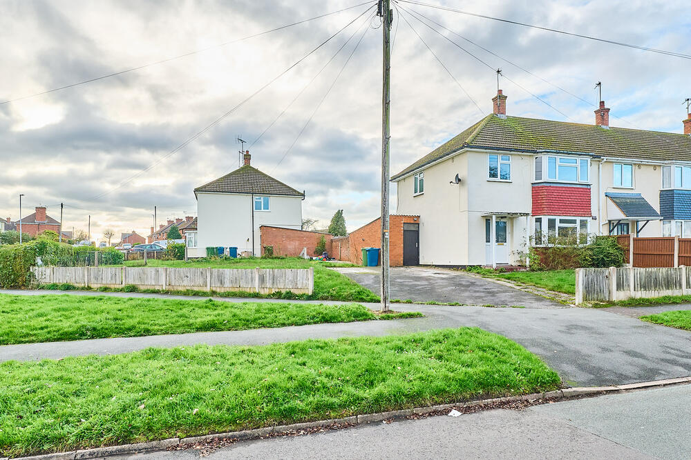 12 Douglas Road, Caton Fields, Stafford, Staffordshire ST16 3NR