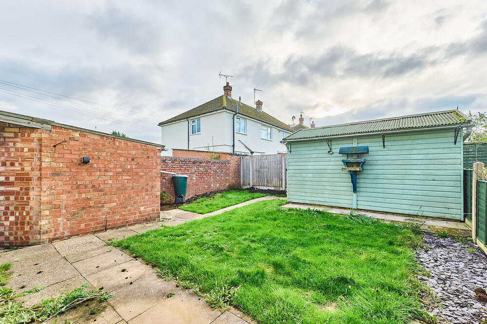 12 Douglas Road, Caton Fields, Stafford, Staffordshire ST16 3NR