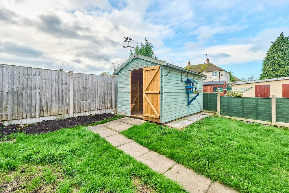 12 Douglas Road, Caton Fields, Stafford, Staffordshire ST16 3NR