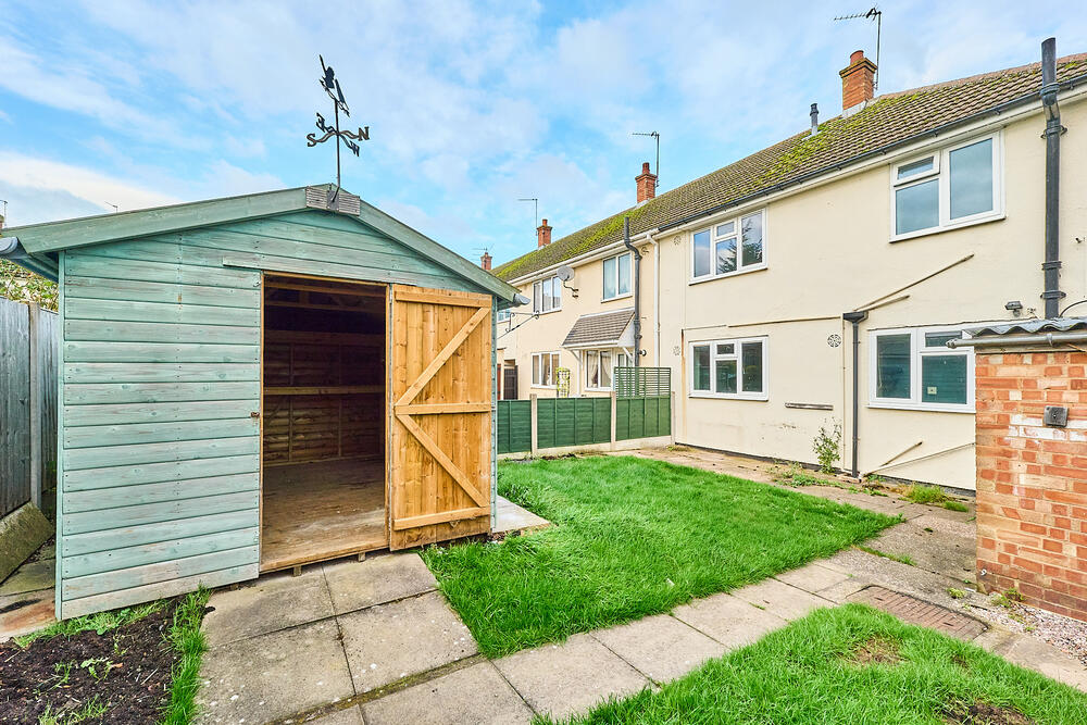 12 Douglas Road, Caton Fields, Stafford, Staffordshire ST16 3NR