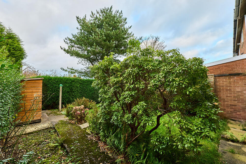 12 Woodland Drive, Cheslyn Hay, Cannock, Staffordshire WS6 7EW