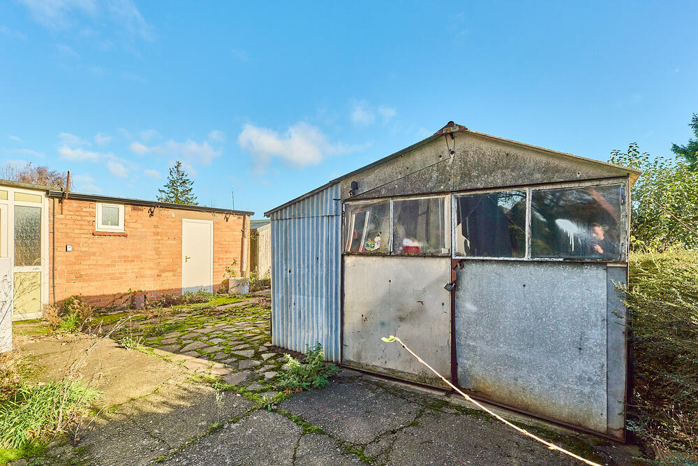 3 Heath Drive, Wattlesborough Heath, Halfway House, Shrewsbury, Shropshire SY5 9DX