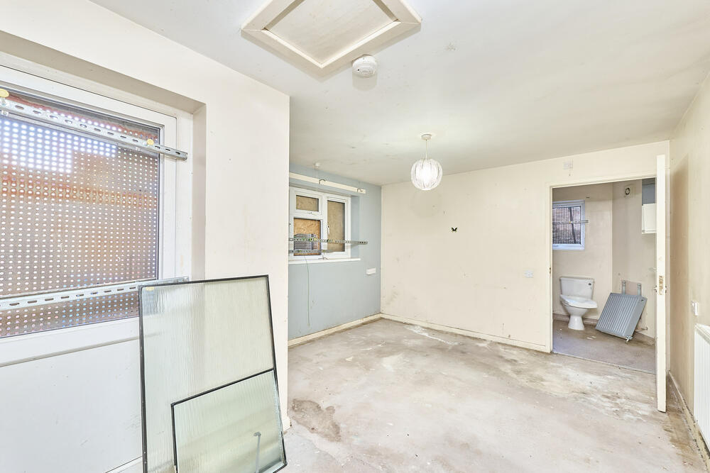 27 Hencroft Street, West End, Leek, Staffordshire ST13 8EZ