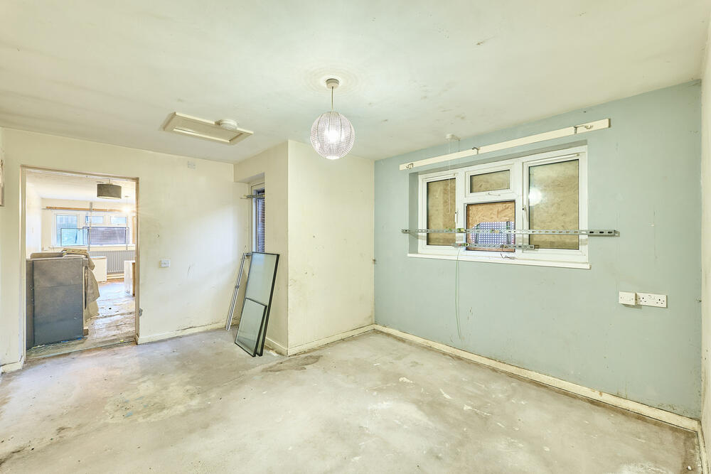 27 Hencroft Street, West End, Leek, Staffordshire ST13 8EZ