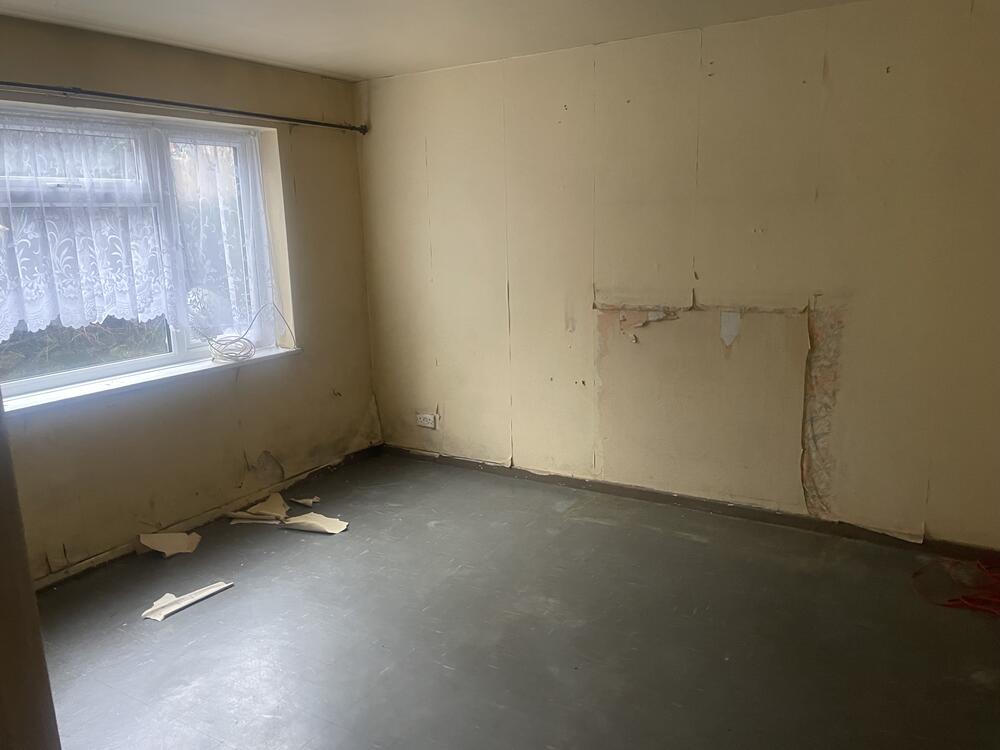 307 Burford, Brookside, Telford, Shropshire TF3 1LU