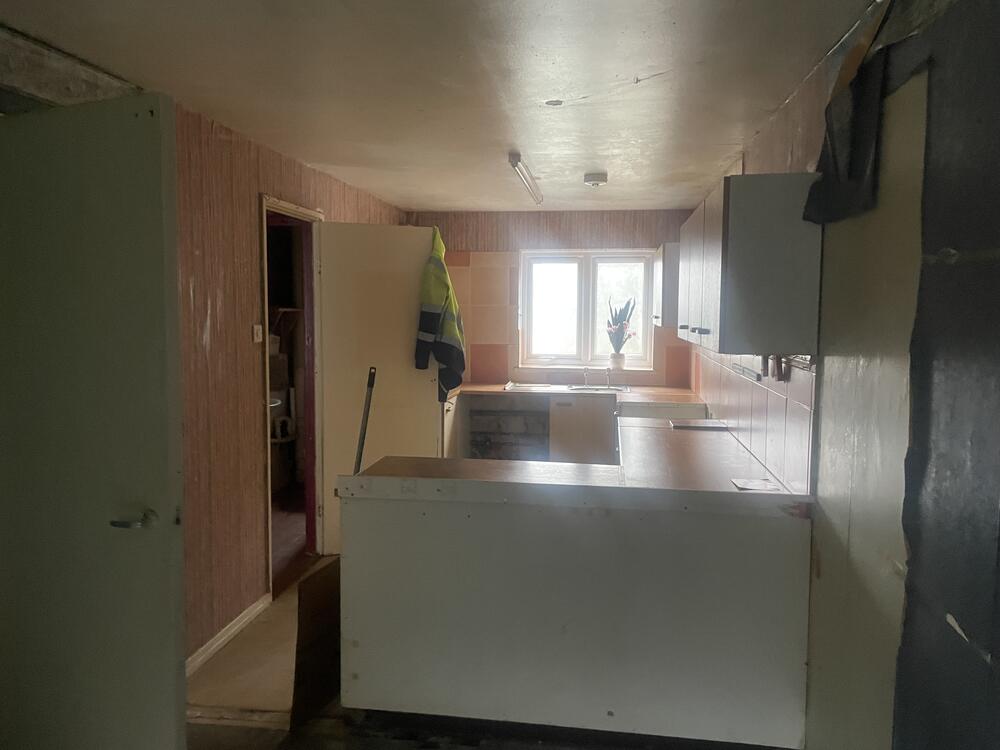 307 Burford, Brookside, Telford, Shropshire TF3 1LU