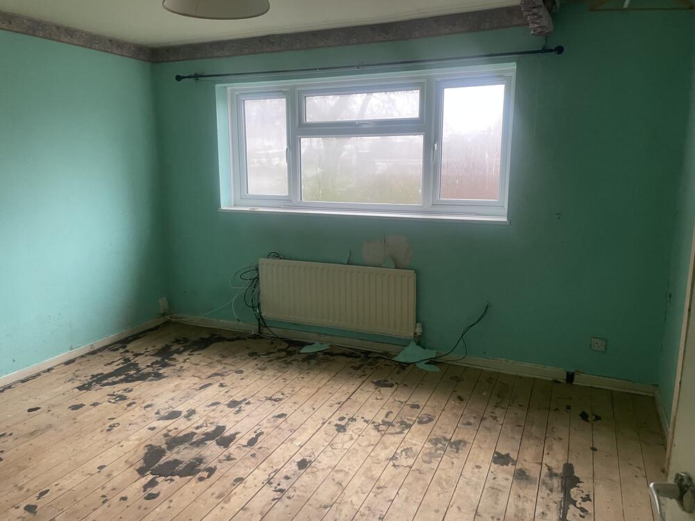 307 Burford, Brookside, Telford, Shropshire TF3 1LU