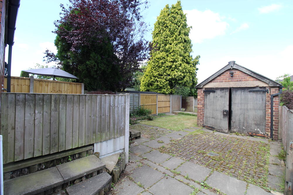 6 Dickenson Road West, Sneyd Green, Stoke-On-Trent, Staffordshire ST6 2NJ