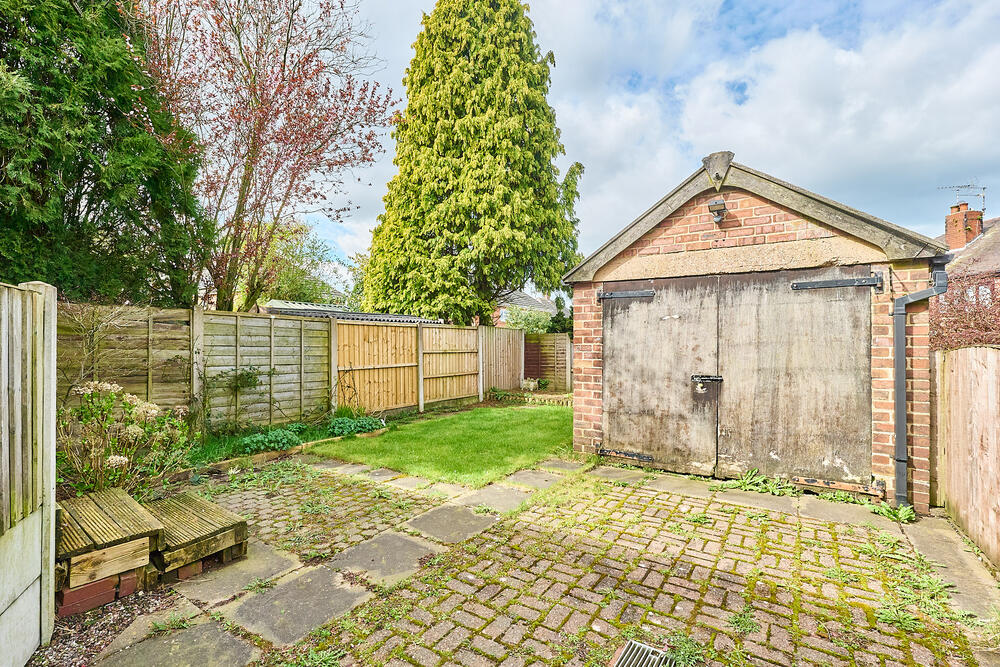 6 Dickenson Road West, Sneyd Green, Stoke-On-Trent, Staffordshire ST6 2NJ