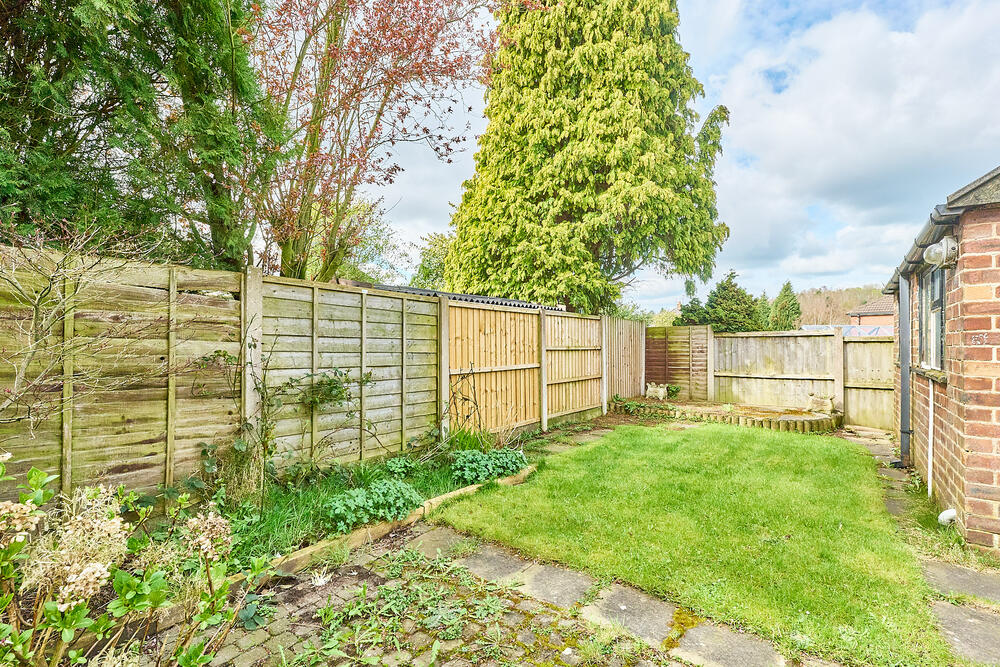 6 Dickenson Road West, Sneyd Green, Stoke-On-Trent, Staffordshire ST6 2NJ