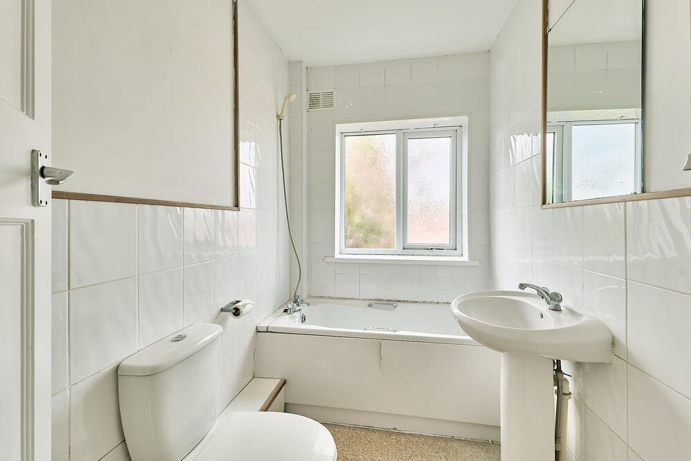 6 Dickenson Road West, Sneyd Green, Stoke-On-Trent, Staffordshire ST6 2NJ