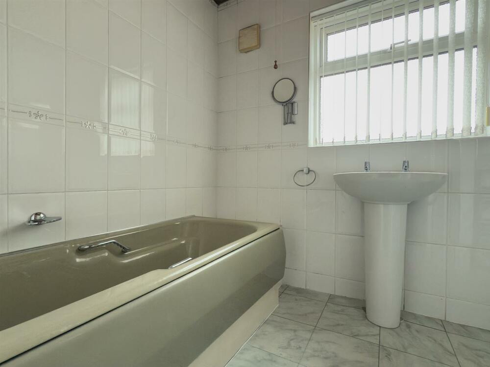 75 School Lane, Caverswall, Stoke-On-Trent, Staffordshire ST11 9EN