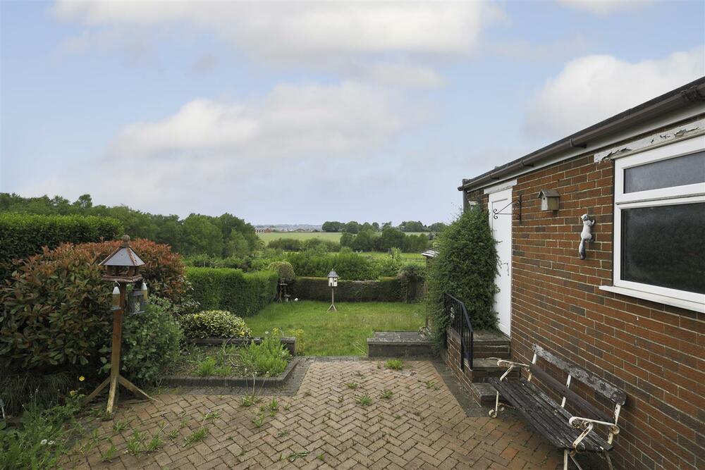 75 School Lane, Caverswall, Stoke-On-Trent, Staffordshire ST11 9EN