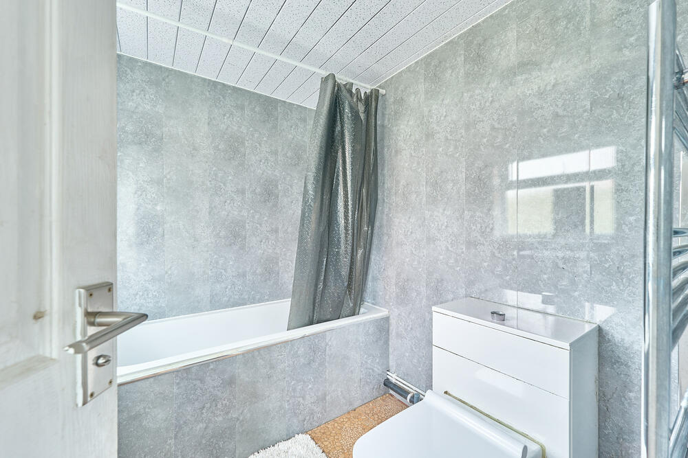 129 High Street, Silverdale, Newcastle under Lyme, Staffordshire ST5 6LR