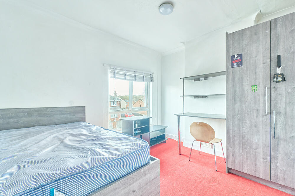 129 High Street, Silverdale, Newcastle under Lyme, Staffordshire ST5 6LR