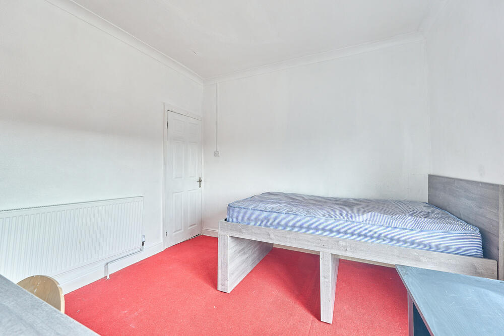 129 High Street, Silverdale, Newcastle under Lyme, Staffordshire ST5 6LR