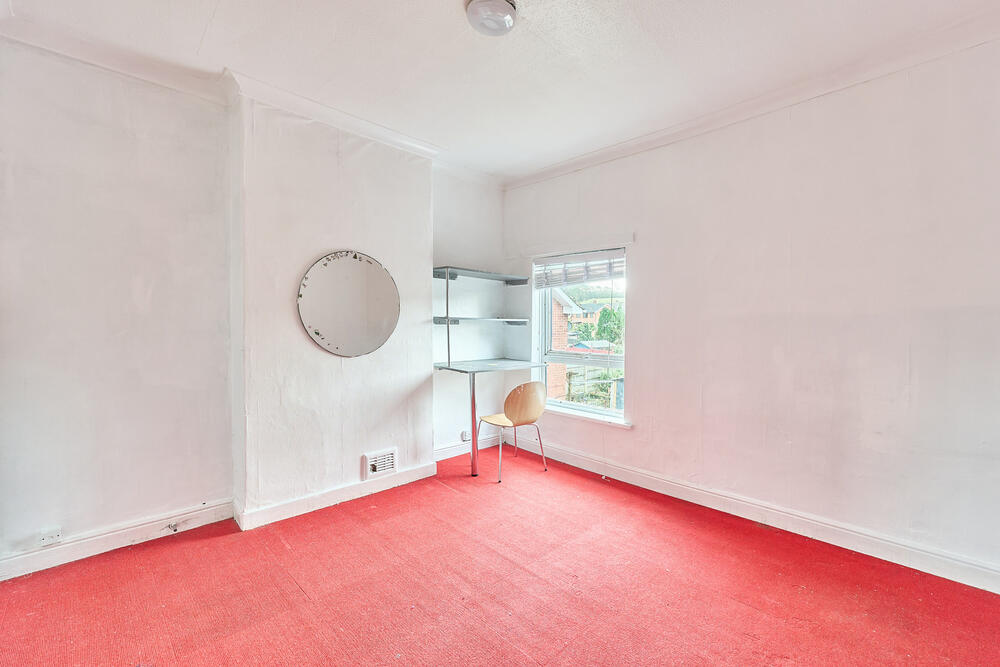 129 High Street, Silverdale, Newcastle under Lyme, Staffordshire ST5 6LR