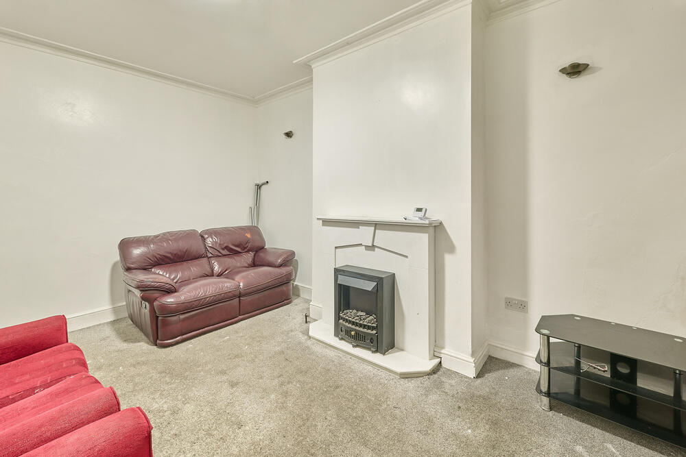 92 Baskerville Road, Hanley, Stoke-On-Trent, Staffordshire ST1 2DL