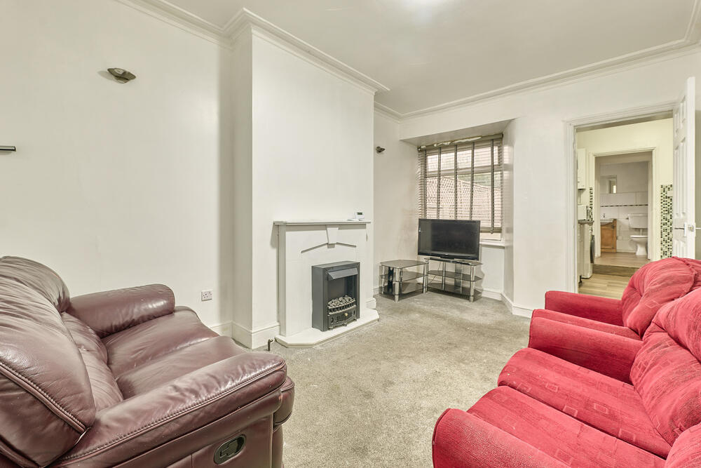 92 Baskerville Road, Hanley, Stoke-On-Trent, Staffordshire ST1 2DL