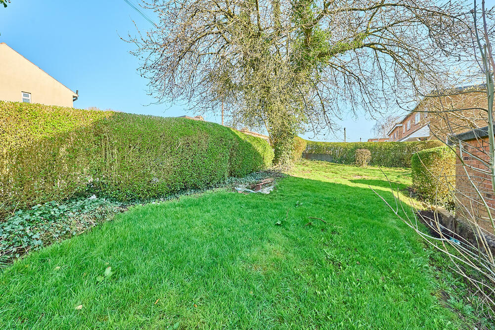 1 Woodlands Close, Stone, Staffs, Staffordshire ST15 0DX