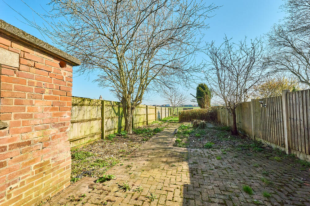 70 Moorfields, Holmcroft, Stafford, Staffordshire ST16 1NQ