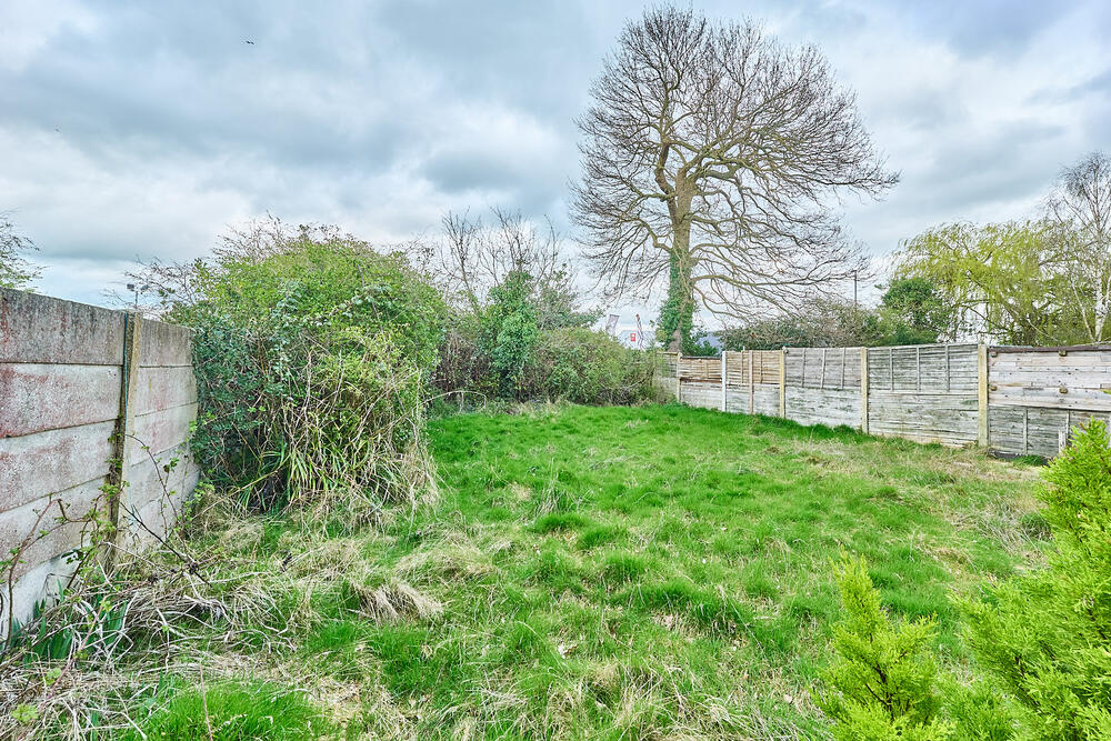 71 Field Crescent, Sundorne, Shrewsbury, Shropshire SY1 4PG