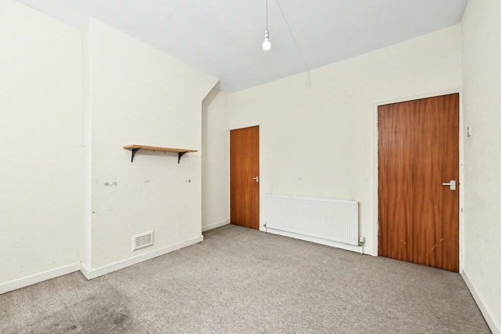 19 Salisbury Street, Tunstall, Stoke-On-Trent, Staffordshire ST6 6BS