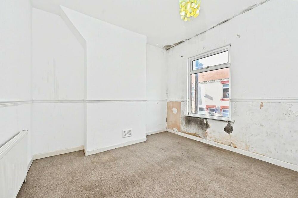 19 Salisbury Street, Tunstall, Stoke-On-Trent, Staffordshire ST6 6BS