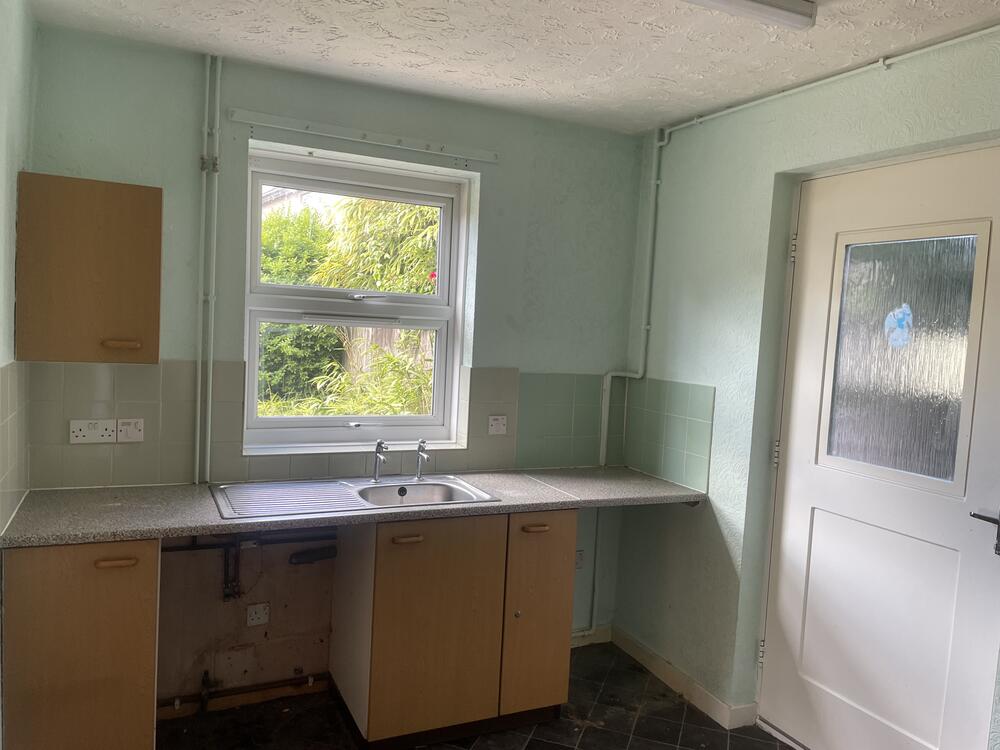 36 Hayward Avenue, Donnington, Telford, Shropshire TF2 8DG