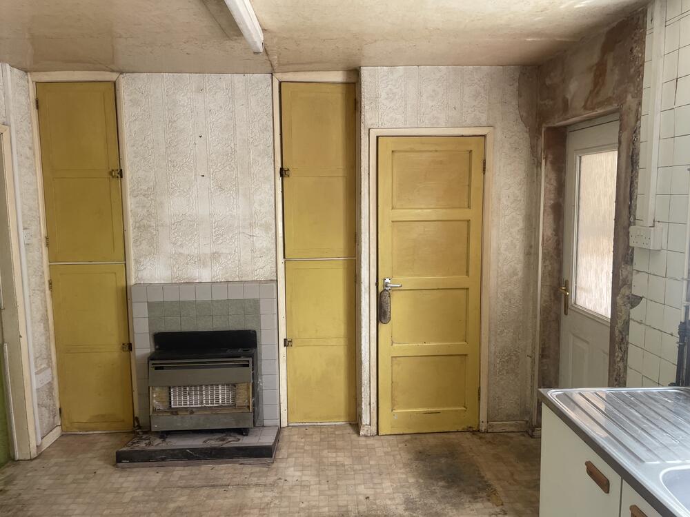 61 Broadway, Newport, Telford, Shropshire TF10 7TW