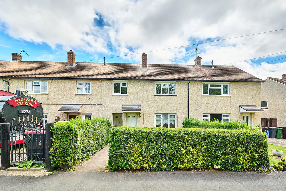 25 Manor Rd, Telford TF4 3EA