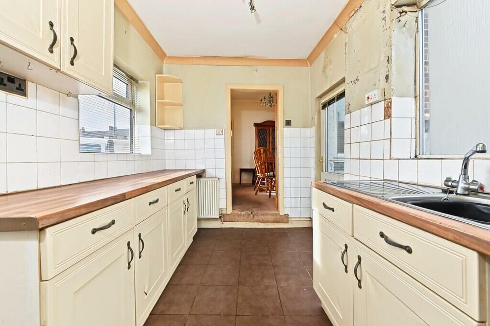 Photo of 23 Sparrow Street, Smallthorne, Stoke-On-Trent, Staffordshire ST6 1PW
