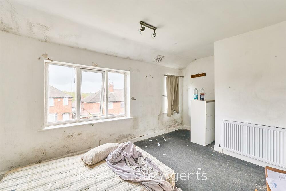 Photo of 33 Lincoln Road, Burslem, Stoke-On-Trent, Staffordshire ST6 3DE
